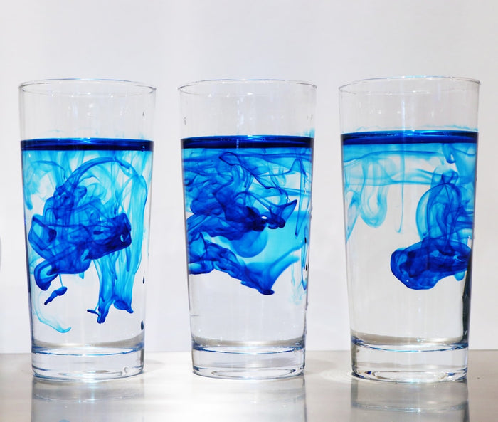 Electrolitos y Cerebro: Cómo una Hidratación Funcional con Irio Potencia tu Claridad Mental y Creatividad